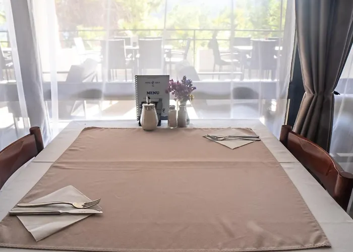 아파트 에디타 *