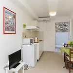 埃迪塔公寓 公寓 *